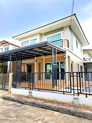 ขายบ้านเดี่ยว : ขายบ้านเดี่ยว 2 ชั้น หมู่บ้าน หมู่บ้าน ภัสสร39 ปิ่นเกล้า-สิรินธร 52 ตารางวา