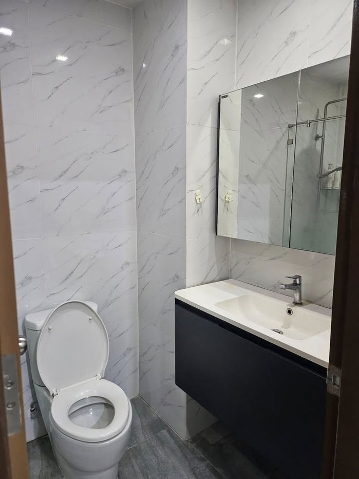 รูป Noble Revent【𝐑𝐄𝐍𝐓】🔥ดีไซน์เท่เรียบ เส้นสายชัด ห้องดูโปร่งโล่ง ตอบโจทย์คนเมืองที่ชอบความเป็นส่วนตัว🔥 ติดต่อไลน์ไอดี: @hacondo - รูปที่ 8/9