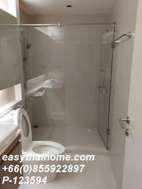 รูป P-123594 ให้เช่า คอนโด วีธารา สุขุมวิท 36 Phra Khanong, Khlong Toei, Bangkok พร้อมอยู่ ราคาถูก Line Id @easythaihome 085-592-2897 - รูปที่ 2/9