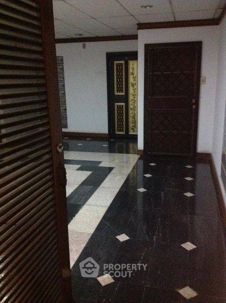 รูป คอนโด 3-ห้องนอน ที่ ริชมอนด์ พาเลส คอนโดมิเนียม ใกล้ BTS พร้อมพงษ์ (ID 2476502) - รูปที่ 21/23