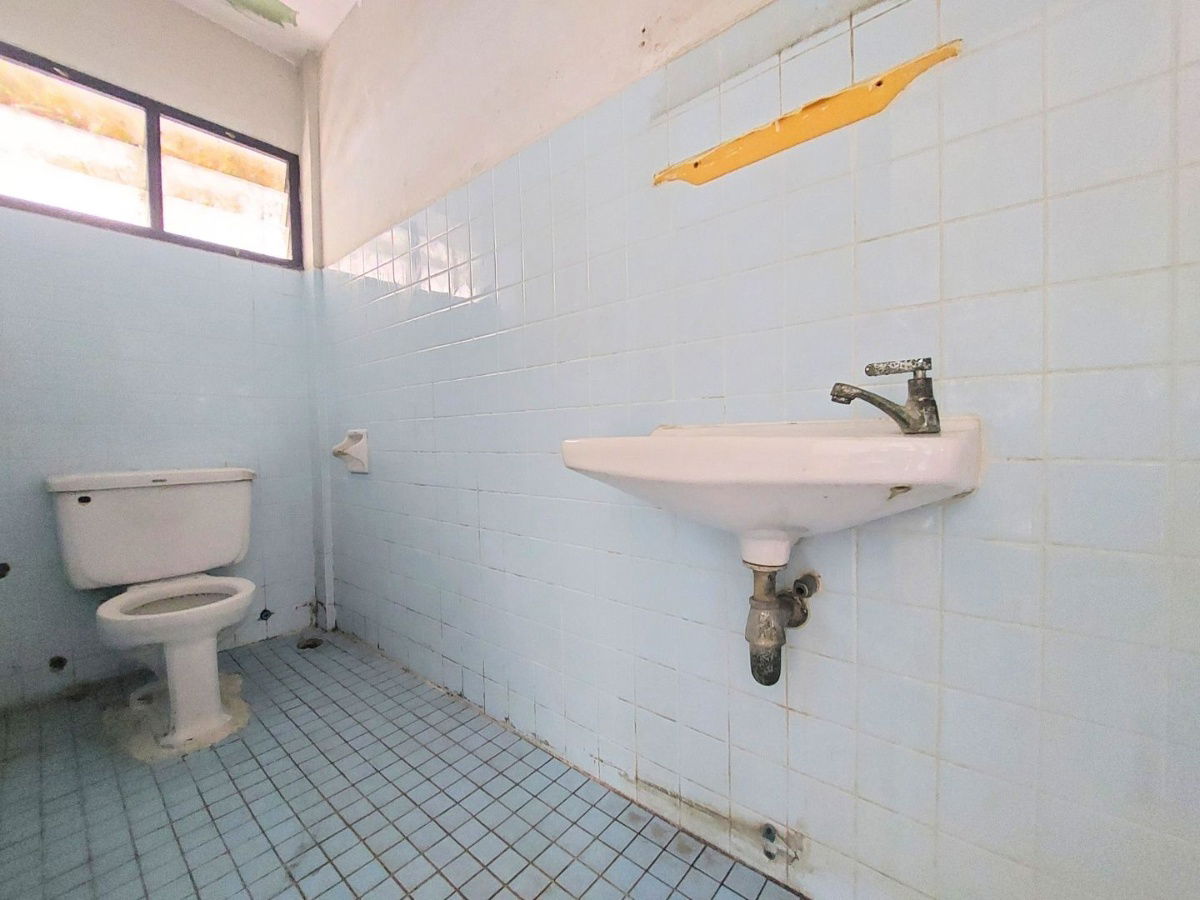 รูป บ้านแฝด ม.ลานทอง ติวานนท์-ปากเกร็ด เนื้อที่ 40 ตร.ว.(ขายตามสภาพ) บนทำเลทองติด ถ.ติวานนท์ ใกล้ห้าแยกปากเกร็ด - รูปที่ 17/24