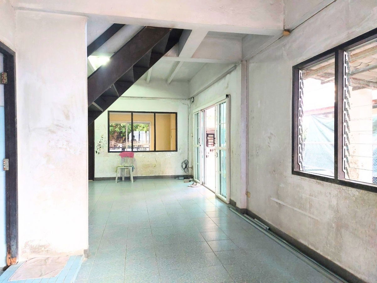 รูป บ้านแฝด ม.ลานทอง ติวานนท์-ปากเกร็ด เนื้อที่ 40 ตร.ว.(ขายตามสภาพ) บนทำเลทองติด ถ.ติวานนท์ ใกล้ห้าแยกปากเกร็ด - รูปที่ 14/24