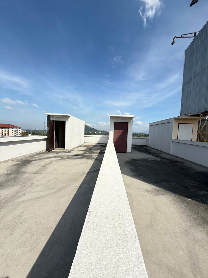 รูป ให้เช่าอาคารพาณิชย์ 2 คูหา 4 ชั้น ติดถนนหลัก ไร่กล้วย ศรีราชา - รูปที่ 12/23