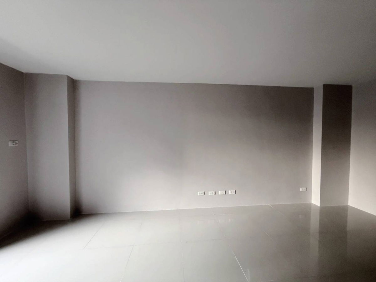 รูป ขาย คอนโดฌ็องเซลิเซ่ เลี่ยงเมืองปากเกร็ด 11 Line: @katagent - รูปที่ 16/23