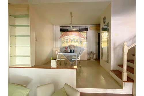 รูป [920071045-146] ถูกที่สุด ทาวน์โฮม ม.พรีเมี่ยมเพลส รามอินทรา 3.65 ล้าน - รูปที่ 1/13