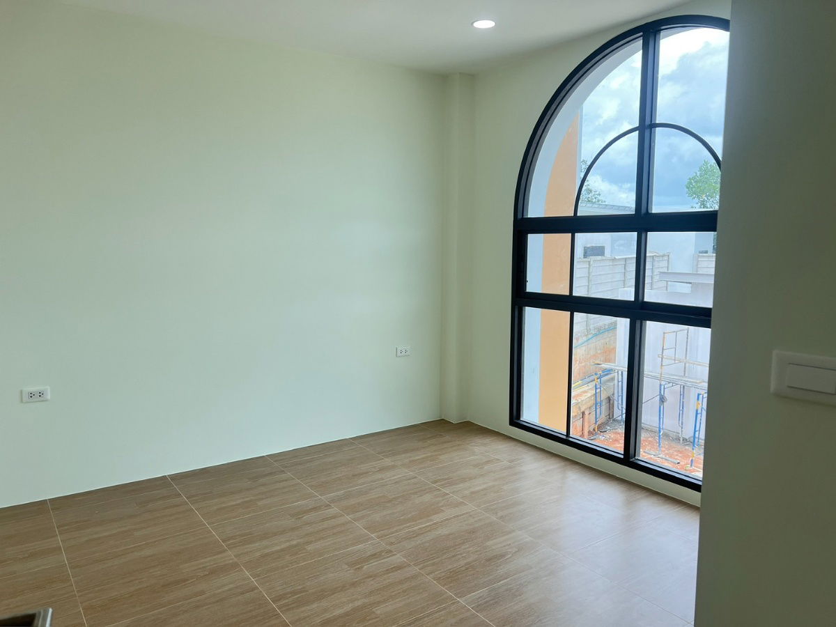 รูป ทาวน์เฮ้าส์ 2 ชั้น | 3 ห้องนอน 3 ห้องน้ำ 2 ที่จอดรถ ขนาด 38.10 ตร.วา 143.80 ตร.ม. - รูปที่ 10/18