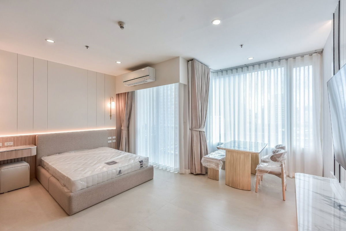 picture Villa Rachatewi【𝐒𝐄𝐋𝐋 & 𝐑𝐄𝐍𝐓】🔥A bright, elegant, and classic-toned room that creates a sophisticated.🔥 Contact Line ID: @hacondo - 2/9