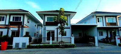 เช่าบ้านแฝด สถาบันการแพทย์จักรีนฤบดินทร์ : H 943 ให้เช่า บ้านแฝด 2 ชั้น โครงการคุณภาพ "ลลิน แลนด์ ซีโอคริป เทพารักษ์ ราคา 17,000 บาท