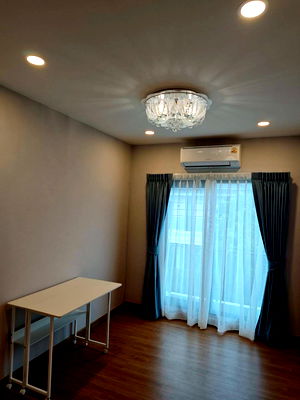 Houses for rent : For Rent: Detached House at Centro Vibhavadi (Garden/Park Zone)