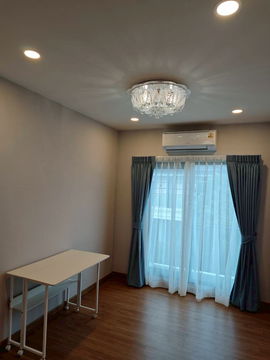 For Rent: Detached House at Centro Vibhavadi (Garden/Park Zone)