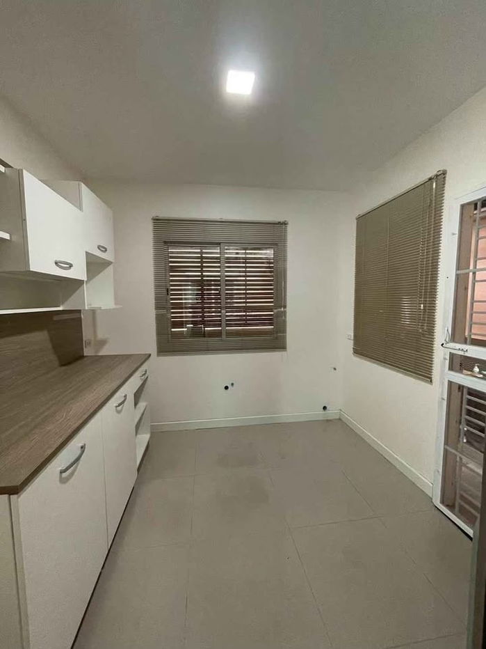 รูป ขายบ้านเดี่ยว 2 ชั้น หมู่บ้าน หมู่บ้าน ภัสสร39 ปิ่นเกล้า-สิรินธร 52 ตารางวา - รูปที่ 7/7