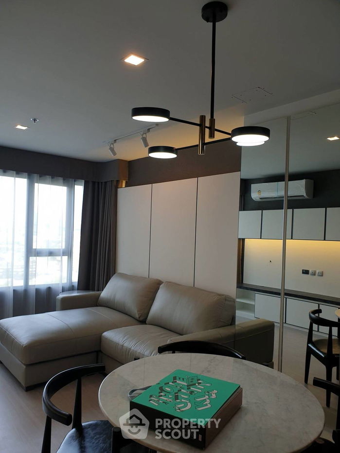 picture 2-BR Condo at Life Ladprao near BTS Ha Yaek Lat Phrao (ID 2477705) - 1/9