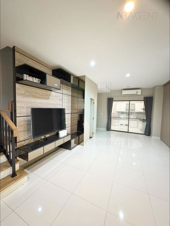 รูป 📌 ขายทาวน์โฮม โครงการ บ้านกลางเมือง ลาดพร้าว-เสรีไทย 3 ชั้น 3 ห้องนอน 3 ห้องน้ำ - รูปที่ 3/8