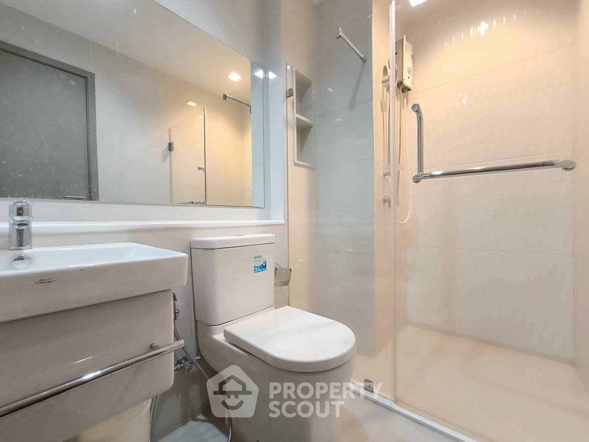 รูป คอนโด 1-ห้องนอน ที่ ไลฟ์ อโศก - พระราม 9 ใกล้ MRT พระราม 9 (ID 2476948) - รูปที่ 7/8