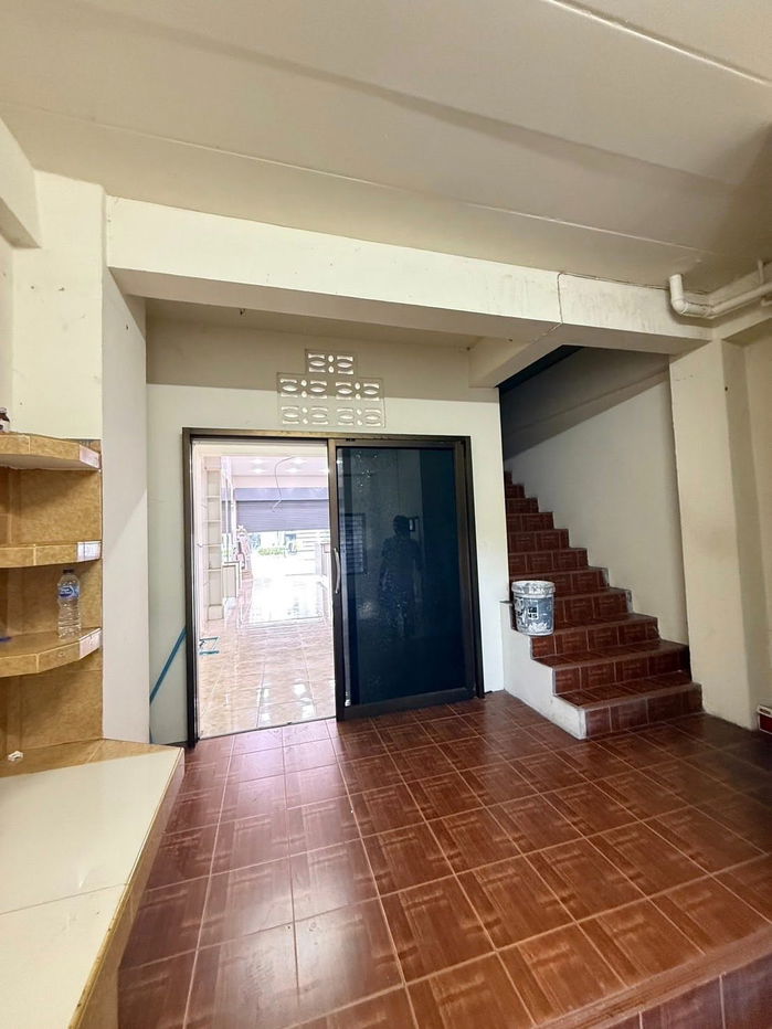 รูป ให้เช่าอาคารพาณิชย์ 2 คูหา 4 ชั้น ติดถนนหลัก ไร่กล้วย ศรีราชา - รูปที่ 13/23