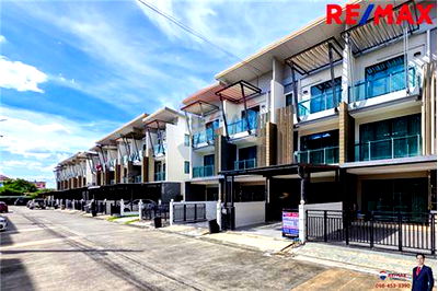 ทาวน์โฮม กรุงเทพมหานคร : [920091001-1327] Town Avenue Cocos ทาวน์โฮมจาก Sansiri หลังมุม