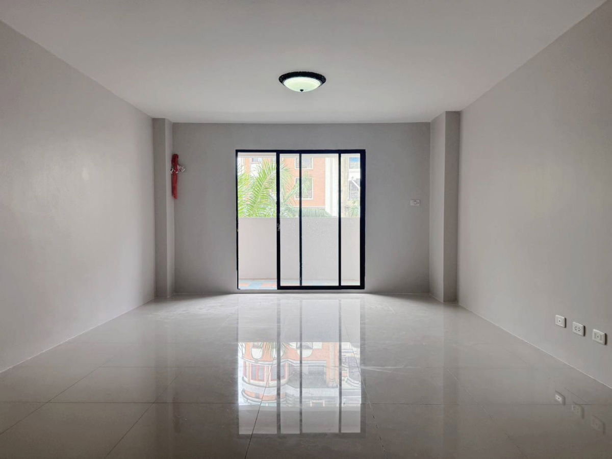 รูป ขาย คอนโดฌ็องเซลิเซ่ เลี่ยงเมืองปากเกร็ด 11 Line: @katagent - รูปที่ 15/23