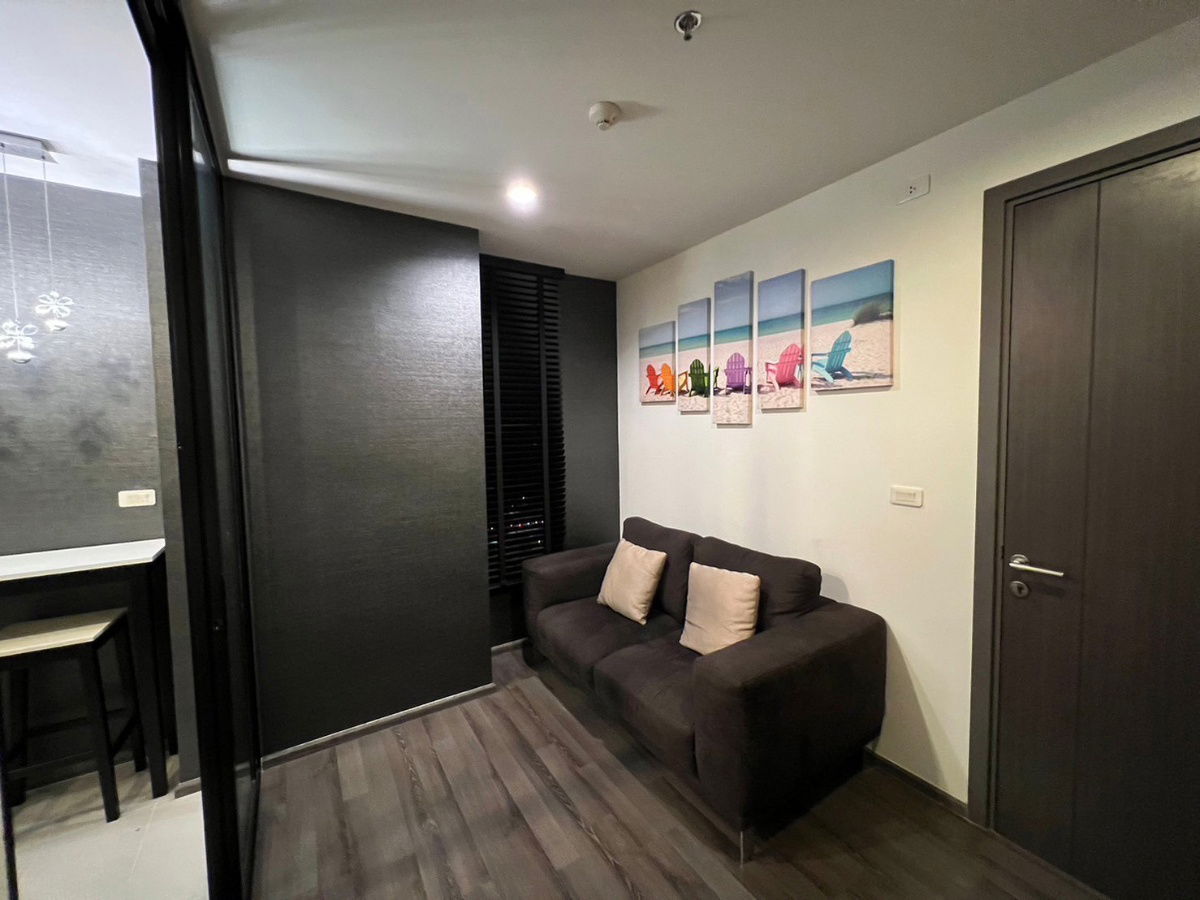picture Urgent Rent! Beautiful Room Special Price! The Base Park West - Corner Room - 33 Sq.M. - 5/5