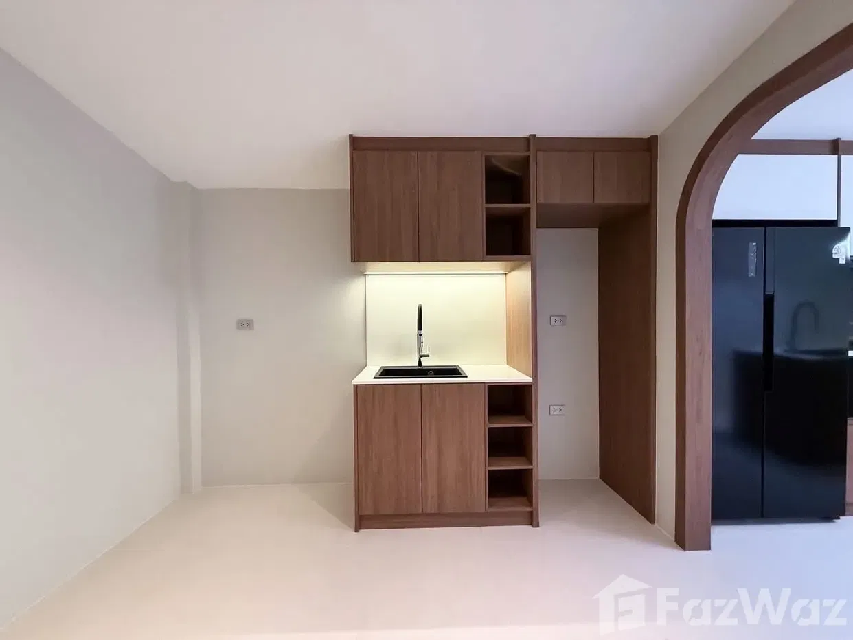 picture 3 5928148 - 13/28