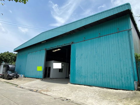 ให้เช่าโกดัง ลาดพร้าว ขนาด 640 ตร.ม. รถหกล้อเข้าได้ ใกล้เลียบด่วนรามอินทรา