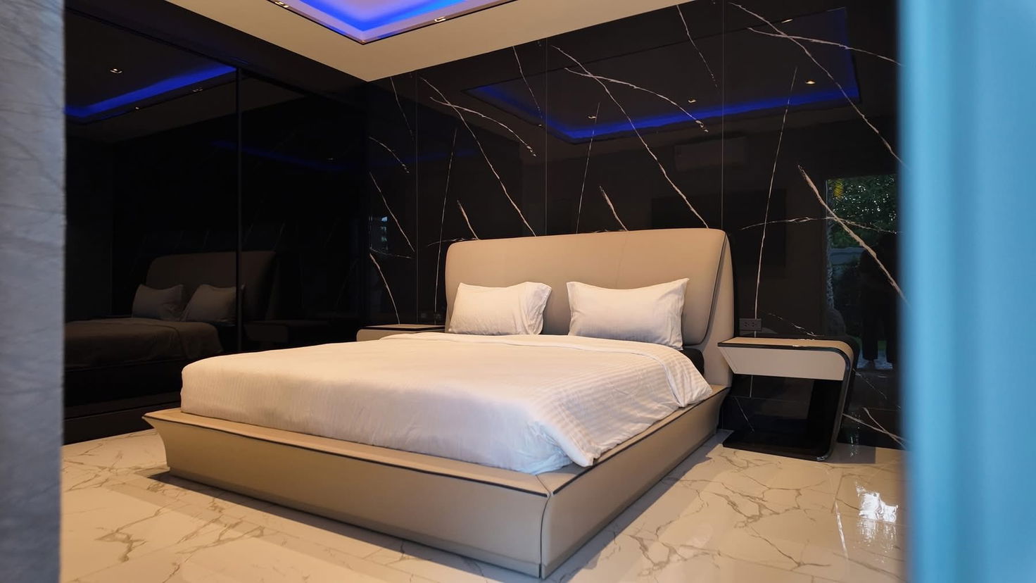 picture Special Price Luxury Pool Villa for Sale – Prime Khao Talo - 18/23