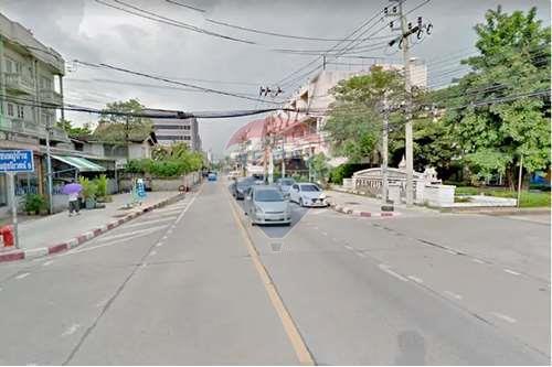 รูป [920071045-146] ถูกที่สุด ทาวน์โฮม ม.พรีเมี่ยมเพลส รามอินทรา 3.65 ล้าน - รูปที่ 12/13