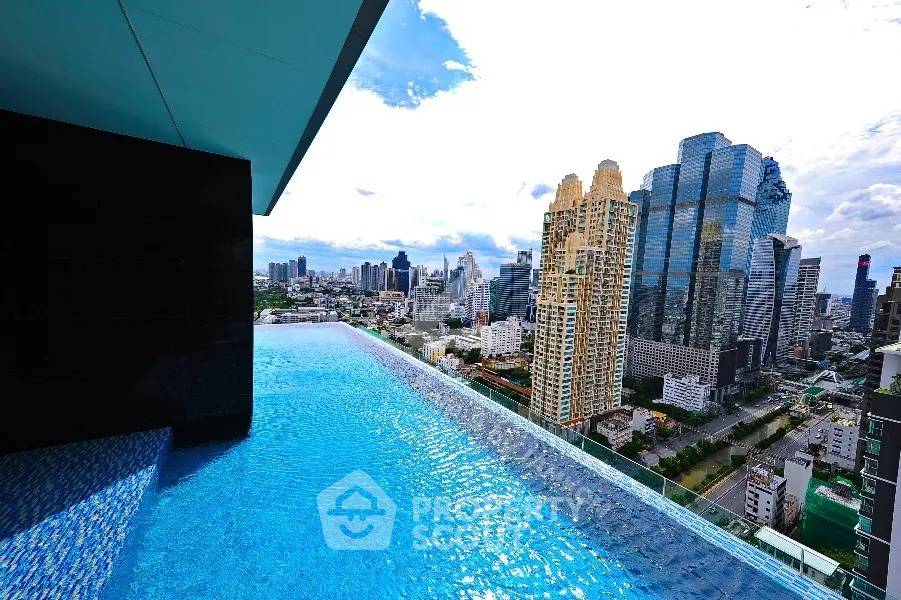 picture 2-BR Condo at Nara 9 By Eastern Star near BTS Chong Nonsi (ID 2472248) - 12/17