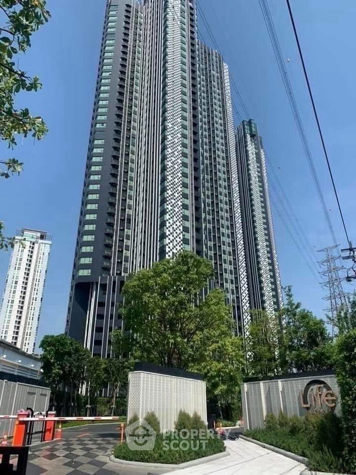 picture 1-BR Condo at Life Ladprao near BTS Ha Yaek Lat Phrao (ID 2475810) - 8/13