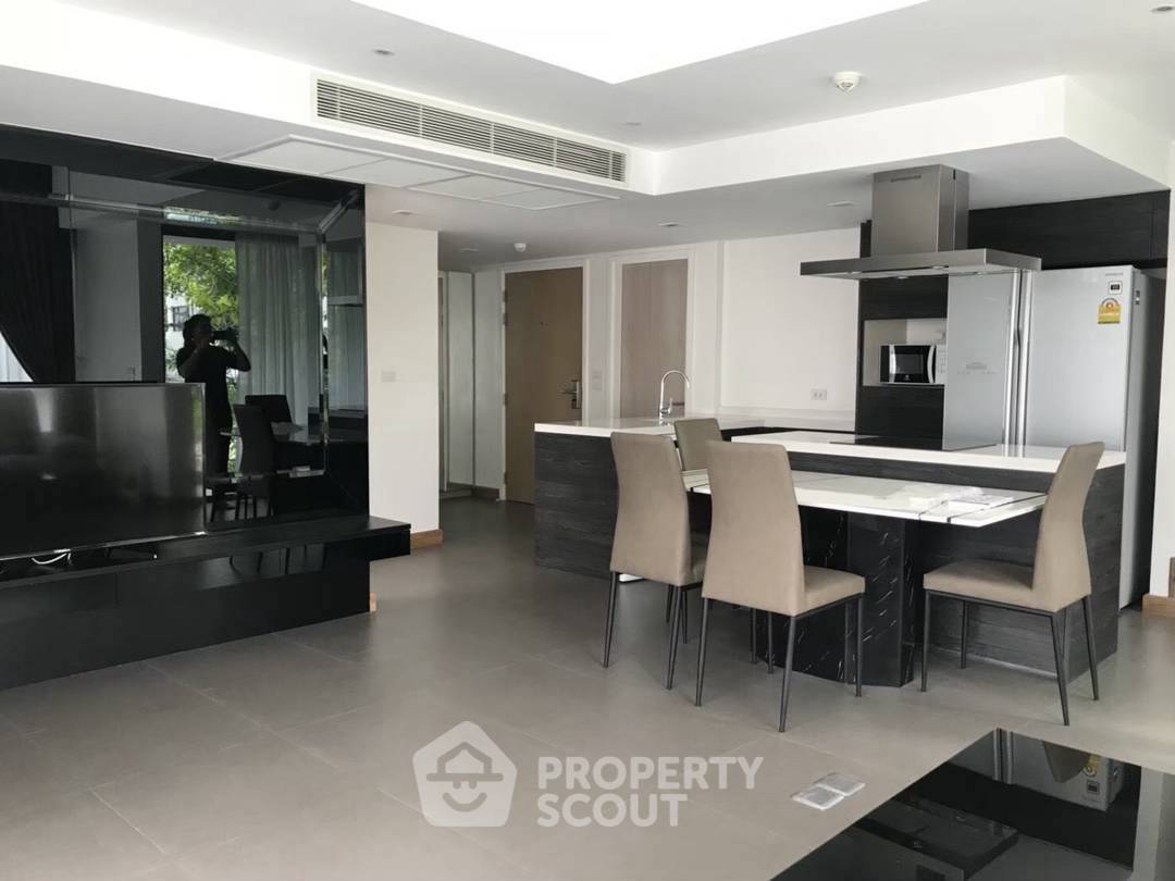 picture 3-BR Condo at Down Town 49 near BTS Phrom Phong (ID 2474441) - 1/11