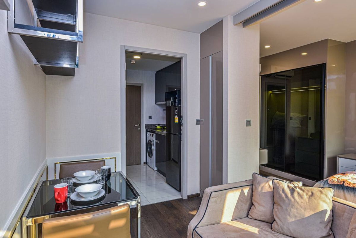 รูป Ideo Q Siam Ratchathewi【𝐒𝐄𝐋𝐋 & 𝐑𝐄𝐍𝐓】🔥 ห้องดีไซน์เรียบแต่มีมิติ แสงธรรมชาติช่วยให้บรรยากาศดูโปร่ง อยู่แล้วไม่อึดอัด🔥 ติดต่อไลน์ไอดี: @hacondo - รูปที่ 9/10