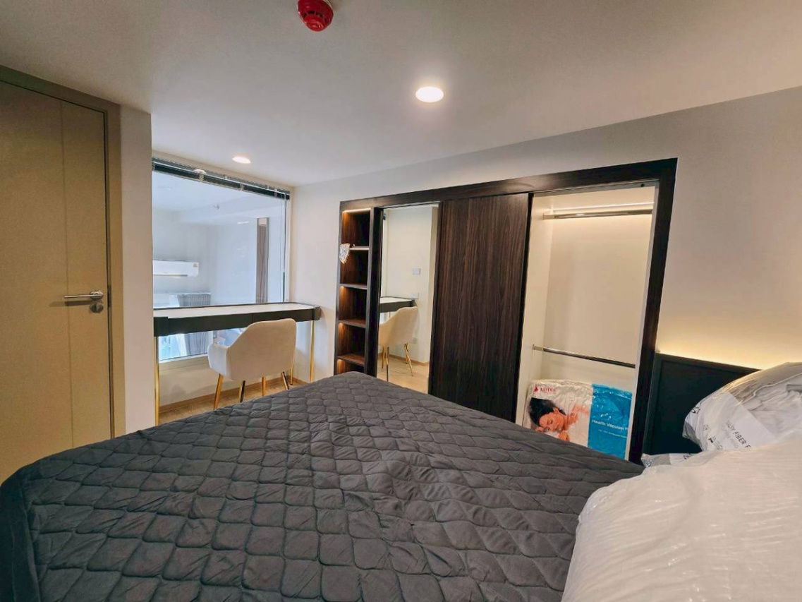 รูป Culture Chula【𝐒𝐄𝐋𝐋 & 𝐑𝐄𝐍𝐓】🔥ห้องดีไซน์มินิมอล มีเอกลักษณ์เฉพาะตัว ให้บรรยากาศสงบและดูทันสมัย🔥 ติดต่อไลน์ไอดี: @hacondo - รูปที่ 3/10