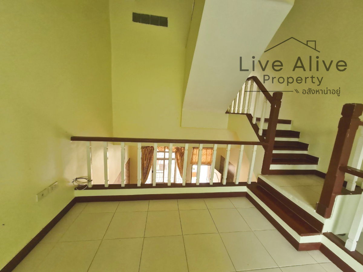 รูป #S-0016 📣📣ขายด่วน!! #ทาวน์โฮมแถวอ่อนนุช80 #พัฒนาการ บ้านเปล่าเหมาะสำหรับทำรีโนเวทเพื่ออยู่อาศัยเอง ทำเลดีมาก 👍 - รูปที่ 14/21