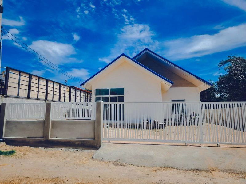 รูป ขายบ้านเดี่ยวชั้นเดี่ยว จอดรถ 3 คัน พื้นที่ 80 ตรว. ใกล้ทะเล ใกล้ตลาด ใกล้สนามบิน ต.บ้านฉาง อ.บ้านฉาง จ.ระยอง - รูปที่ 9/10