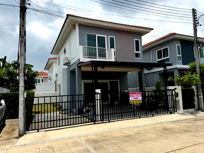 บ้านแฝด ปทุมธานี : 🏡 บ้านแฝด 2 ชั้น รีโนเวทใหม่ พร้อมอยู่ทันที!