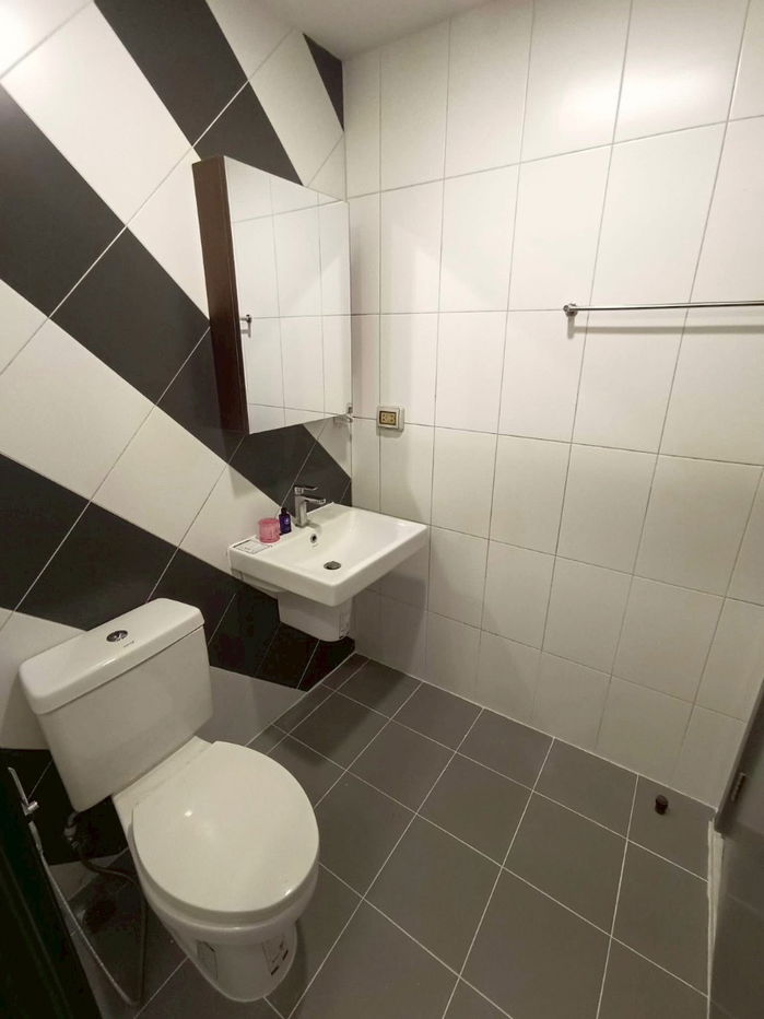 รูป ME2500341 ให้เช่า THE BASE สะพานใหม่ คอนโดพร้อมอยู่ ติด BTS สายหยุด - รูปที่ 14/14