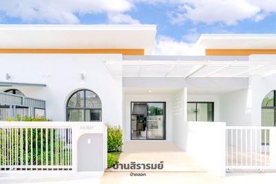 ทาวน์โฮม ถลาง ภูเก็ต : ทาวน์เฮ้าส์ชั้นเดียว | 2 ห้องนอน 2 ห้องน้ำ 1 ที่จอดรถ เริ่มต้น 23.50 ตร.วา 95 ตร.ม.