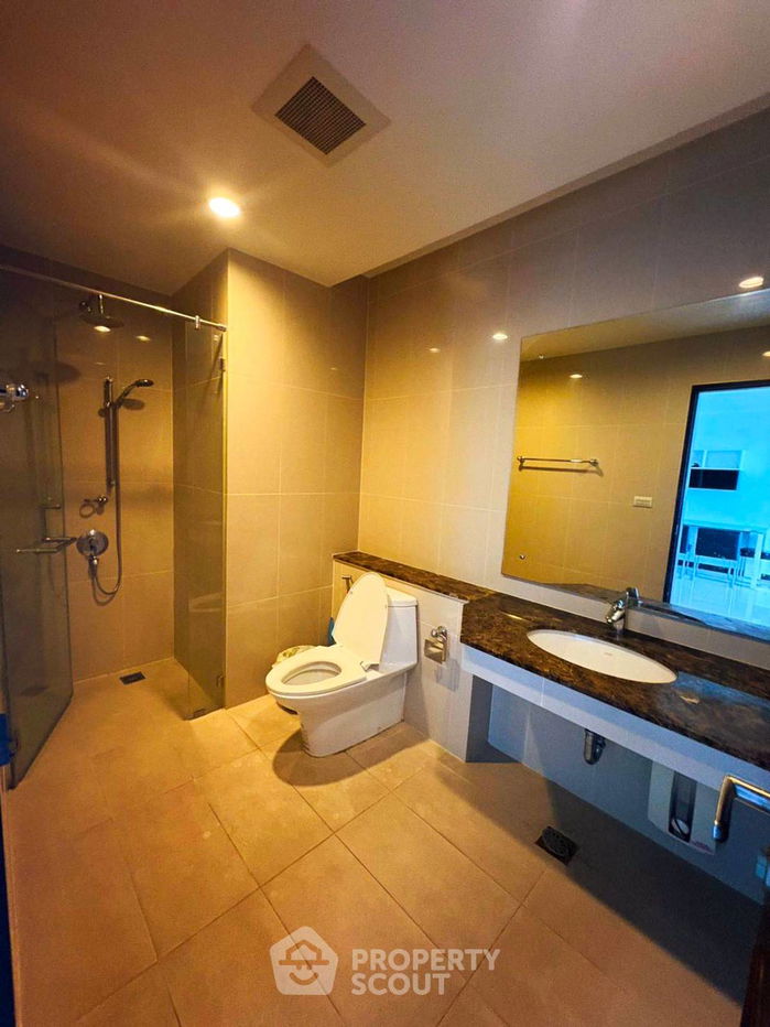 รูป คอนโด 2-ห้องนอน ที่ เดอะ ไพรม์ 11 สุขุมวิท คอนโดมิเนียม ใกล้ BTS นานา (ID 2471854) - รูปที่ 15/16