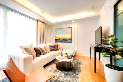 Condos for sale : For Sell Condo FOCUS PLOENCHIT Building 1, Floor 8,2 bed room, Room size 70 sqm