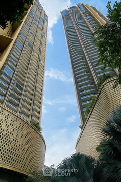 1-BR Condo at Magnolias Waterfront Residences near BTS Saphan Taksin (ID 2475971)