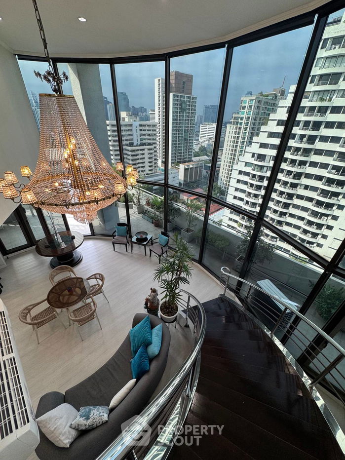 picture 4-BR Condo at Supalai Place Sukhumvit 39 near BTS Phrom Phong (ID 2477727) - 2/23