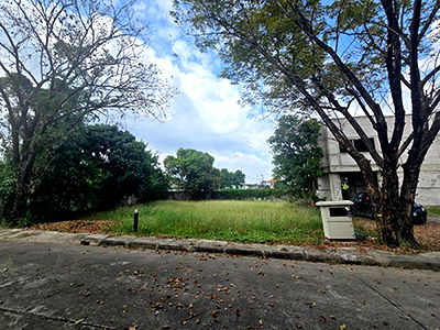 ที่ดิน ไปรษณีย์สำนักงานใหญ่เชียงใหม่ : ขายด่วนๆๆ ขายราคาตัด ที่ดินเปล่า หลังรร.วารี เชียงใหม่ เพียง1.3กม.