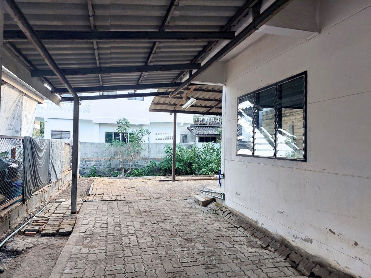 รูป บ้านแฝด ม.ลานทอง ติวานนท์-ปากเกร็ด เนื้อที่ 40 ตร.ว.(ขายตามสภาพ) บนทำเลทองติด ถ.ติวานนท์ ใกล้ห้าแยกปากเกร็ด - รูปที่ 7/24