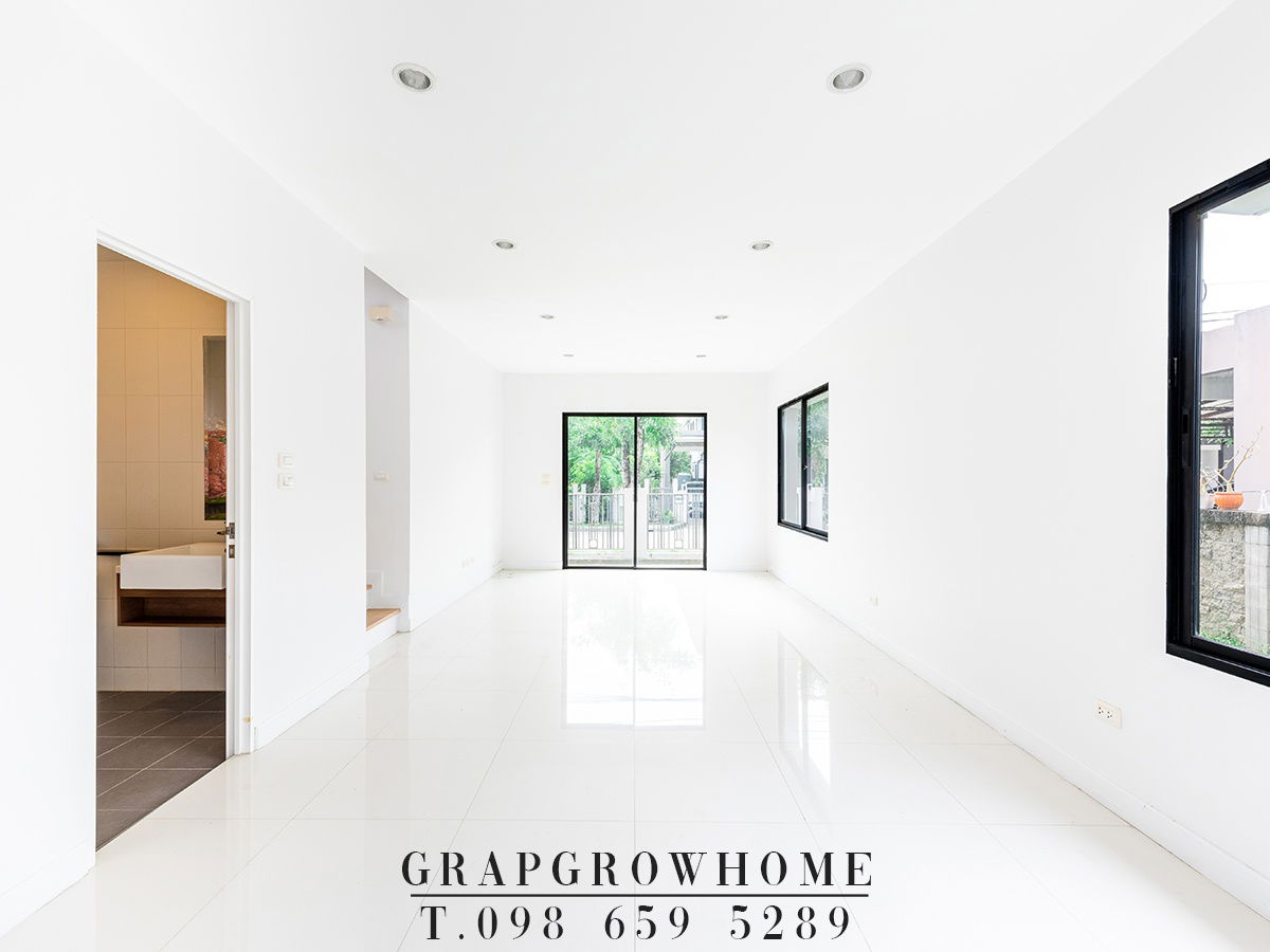 picture Large detached house for rent, spacious area, pets allowed, near Suvarnabhumi Airport, Mega Bangna, and Gemopolis Industrial Estate - 3/26