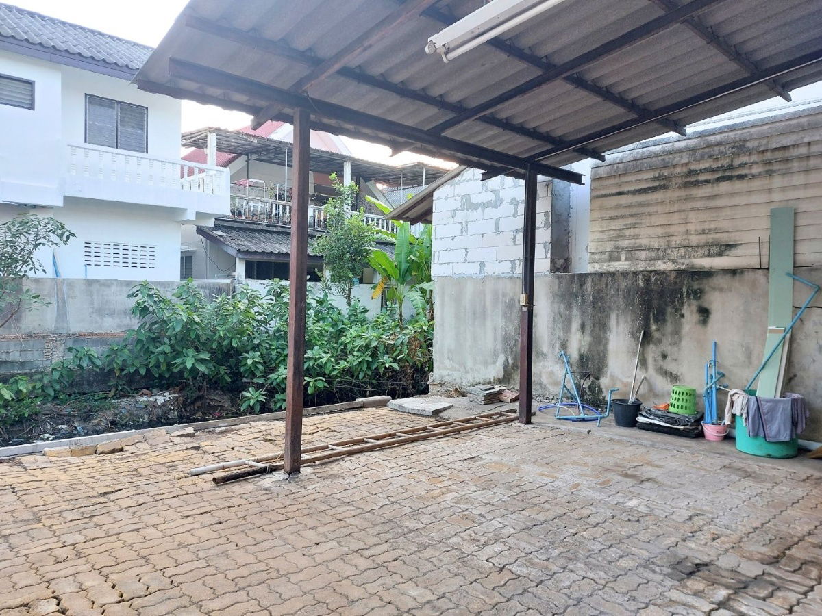 รูป บ้านแฝด ม.ลานทอง ติวานนท์-ปากเกร็ด เนื้อที่ 40 ตร.ว.(ขายตามสภาพ) บนทำเลทองติด ถ.ติวานนท์ ใกล้ห้าแยกปากเกร็ด - รูปที่ 4/24