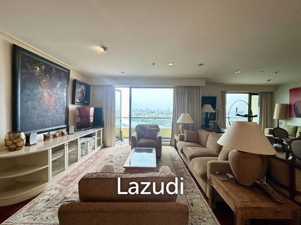 2 bed 2 bath condo 131 sqm at Baan Chao Praya