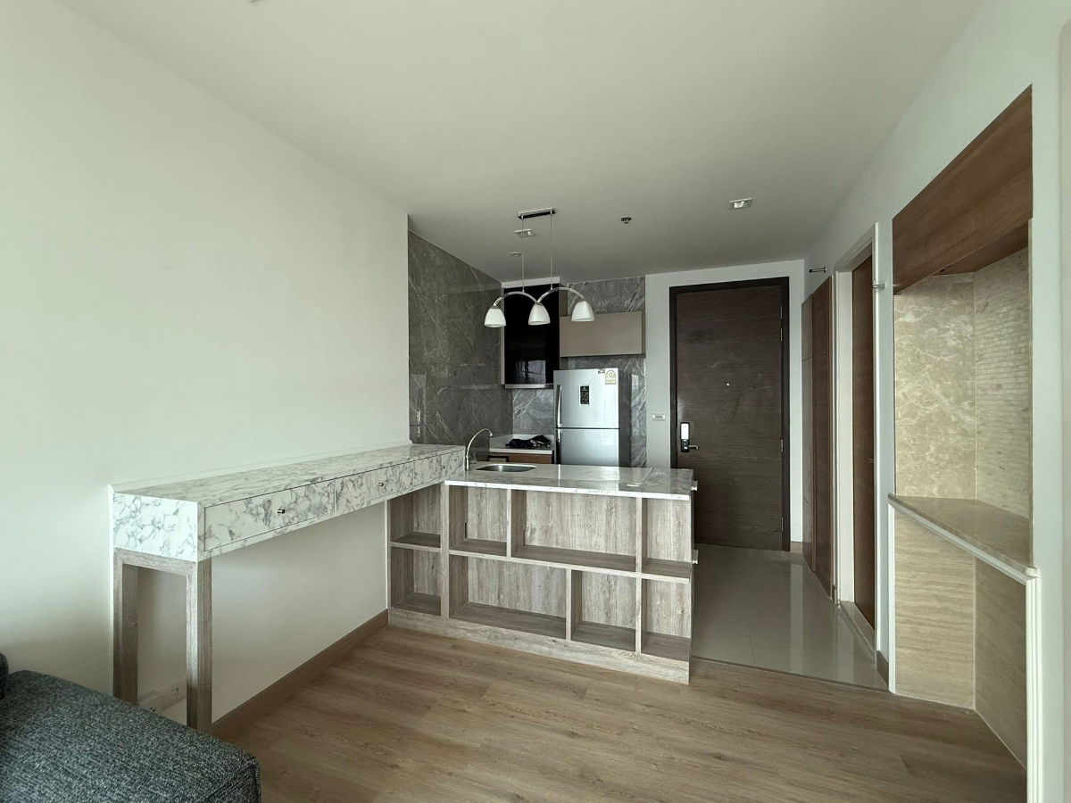 picture #R8175 🎉 141268 Condo for Rent: RHYTHM Phahon-Ari - 10/13