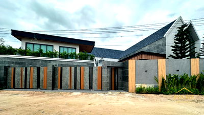 บ้านเดี่ยว หนองปรือ ชลบุรี : Baan Mae Grand (Baan Mae 11) พูลวิลล่าหรู ทำเลทุ่งกลม ตาลหมัน พัทยา