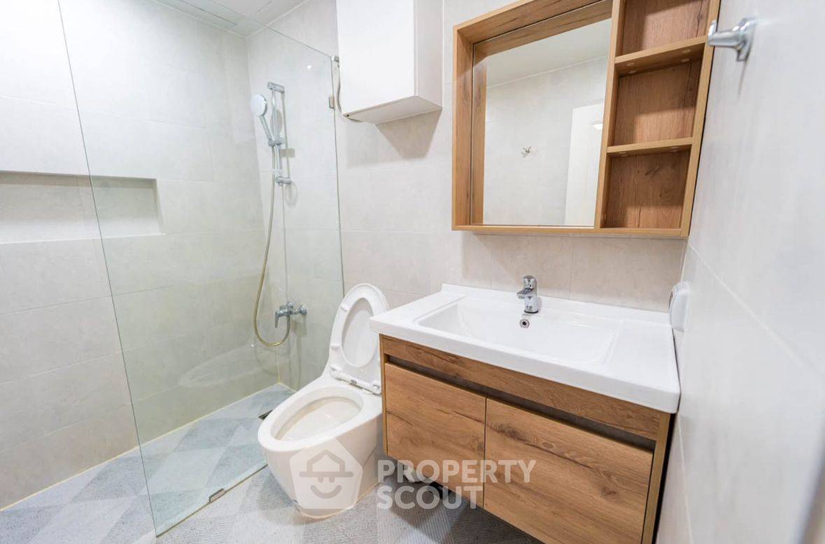 รูป คอนโด 3-ห้องนอน ที่ มอนเทอเรย์ เพลส สุขุมวิท 16 ใกล้ MRT ศูนย์การประชุมแห่งชาติสิริกิติ์ (ID 2479326) - รูปที่ 9/10