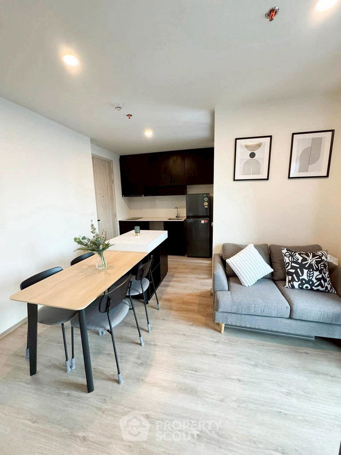 picture 2-BR Condo at Nue District R9 near MRT Phra Ram 9 (ID 2479437) - 3/13