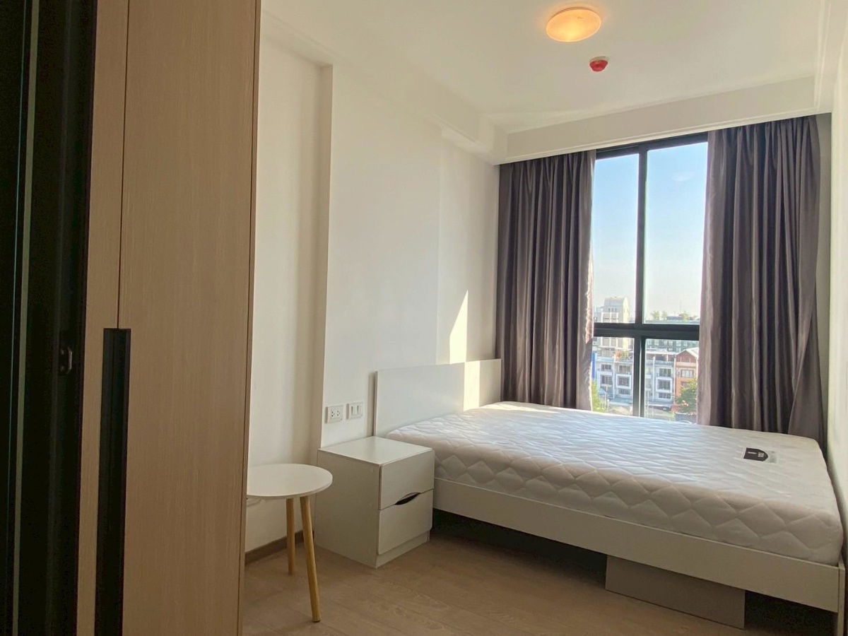 picture Condo for rent near the MRT Yellow Line. - 2/15